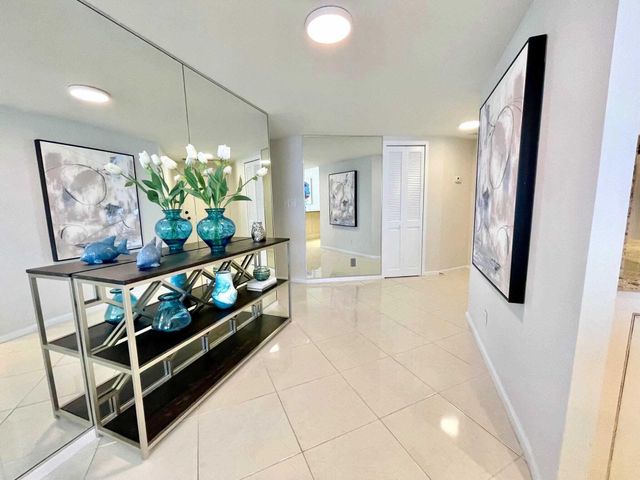 3000 Holiday Drive 1803, Fort Lauderdale, FL 33316