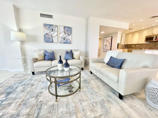 3000 Holiday Drive 1803, Fort Lauderdale, FL 33316