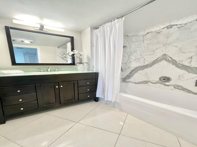 3000 Holiday Drive 1803, Fort Lauderdale, FL 33316