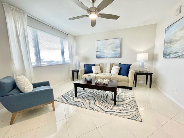3000 Holiday Drive 1803, Fort Lauderdale, FL 33316