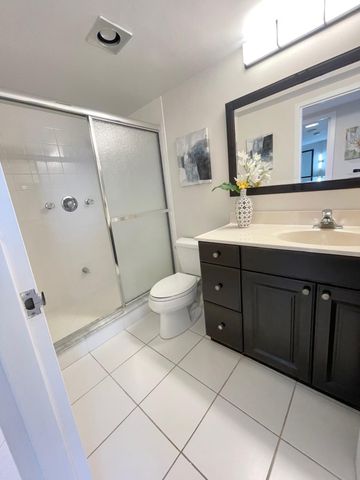 3000 Holiday Drive 1803, Fort Lauderdale, FL 33316