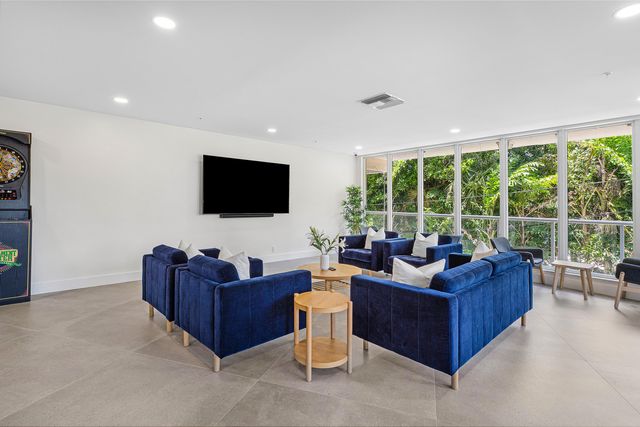 3000 Holiday Drive 1803, Fort Lauderdale, FL 33316
