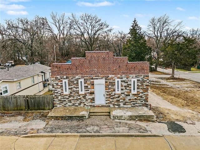 11303 E Truman Road, Independence, MO 64050