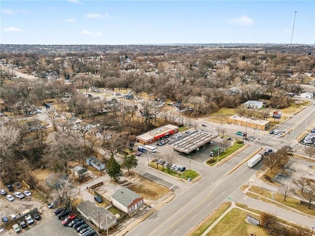 11303 E Truman Road, Independence, MO 64050