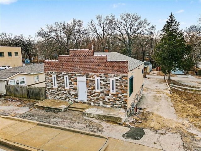 11303 E Truman Road, Independence, MO 64050