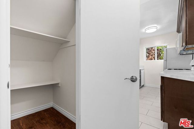 1000 N Orange Grove Avenue 2, West Hollywood, CA 90046