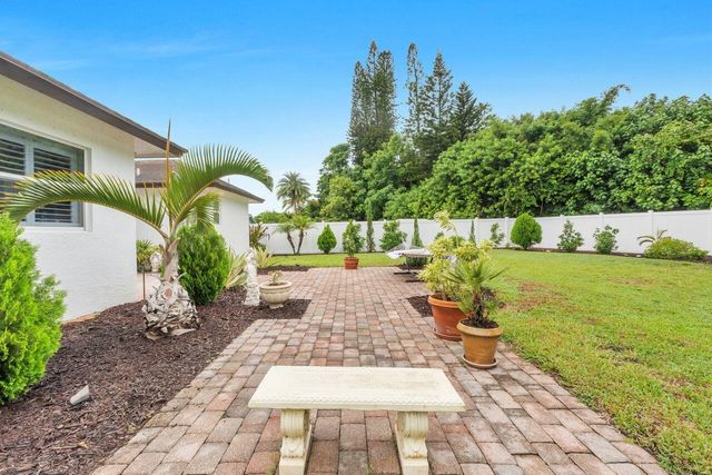 10715 Cambay Circle, Boynton Beach, FL 33437