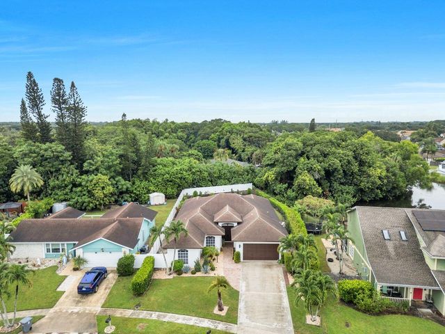 10715 Cambay Circle, Boynton Beach, FL 33437