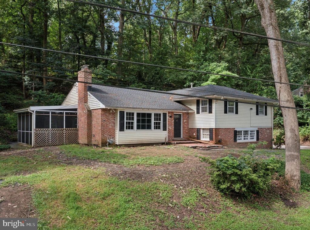 542 UPPER WEADLEY RD, Wayne, PA 19087