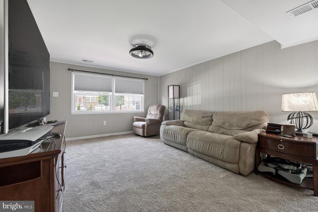 13026 KINGSWELL DR, Woodbridge, VA 22193