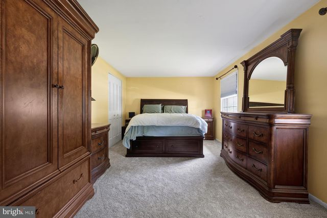 13026 KINGSWELL DR, Woodbridge, VA 22193
