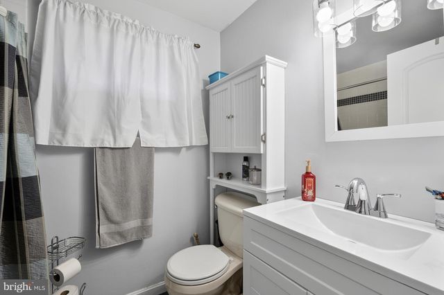 13026 KINGSWELL DR, Woodbridge, VA 22193