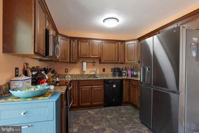13026 KINGSWELL DR, Woodbridge, VA 22193