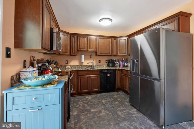 13026 KINGSWELL DR, Woodbridge, VA 22193