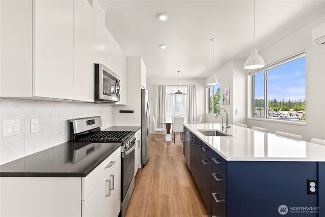 32675 Madrona Avenue SE, Black Diamond, WA 98010