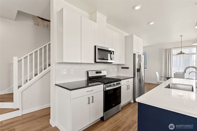 32675 Madrona Avenue SE, Black Diamond, WA 98010