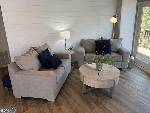 40 Treetopper Lane, Jasper, GA 30143