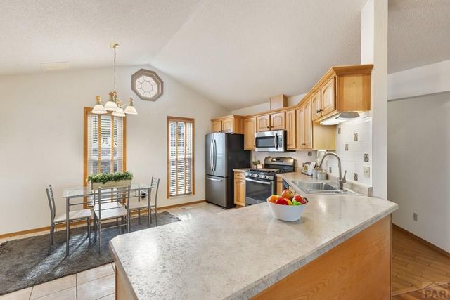 99 N Eagle Dr, Canon City, CO 81212