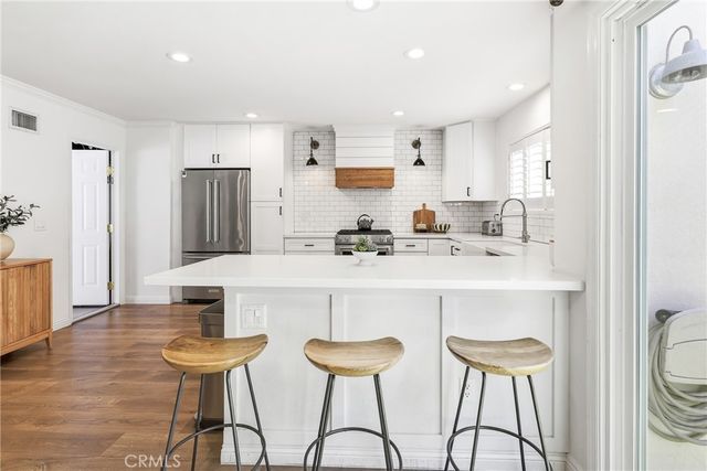 306 Campbell Lane, Costa Mesa, CA 92627