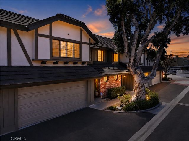 306 Campbell Lane, Costa Mesa, CA 92627