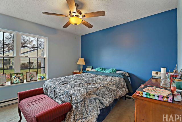 7205 Hastings Circle 330, Fox Lake, IL 60020