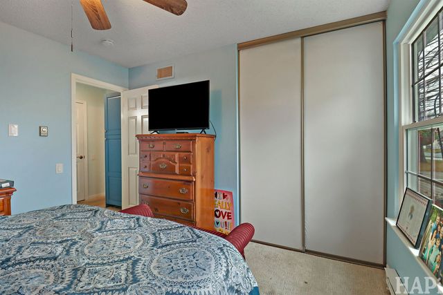 7205 Hastings Circle 330, Fox Lake, IL 60020