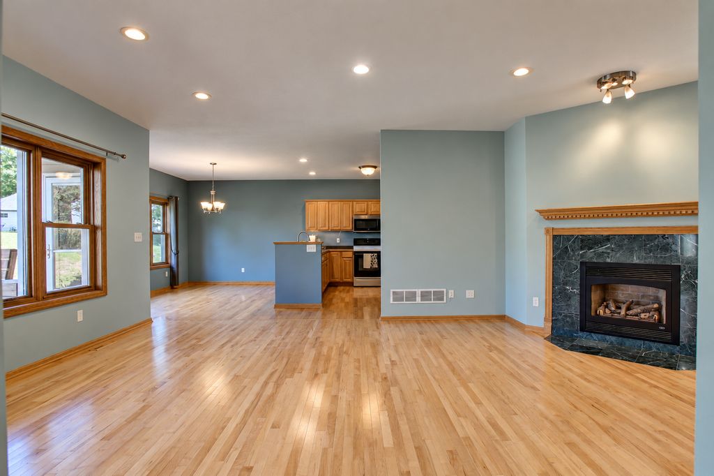 1317 7th Street N, Cannon Falls, MN 55009 — photo 4