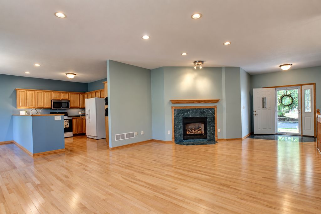 1317 7th Street N, Cannon Falls, MN 55009 — photo 5