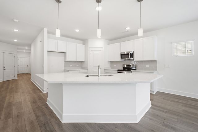 26 Fairlawn Dr, Fairview, TN 37062