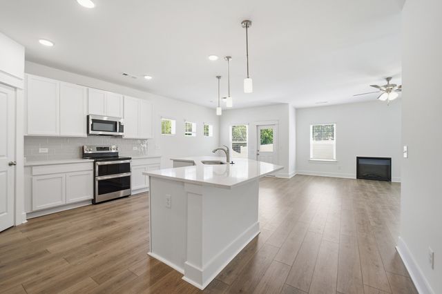 26 Fairlawn Dr, Fairview, TN 37062