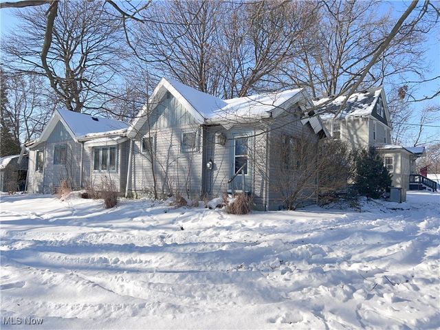 1220 E Archwood Avenue, Akron, OH 44306