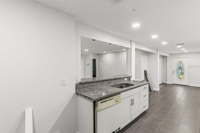 2726 6TH AVENUE W, Bradenton, FL 34205