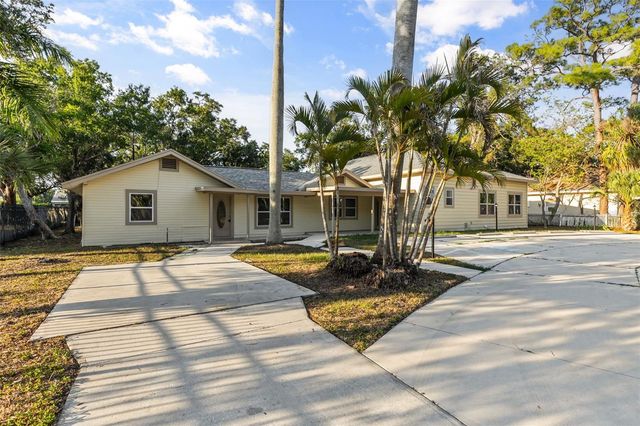 2726 6TH AVENUE W, Bradenton, FL 34205