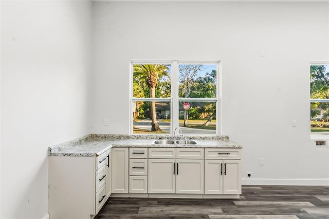 2726 6TH AVENUE W, Bradenton, FL 34205