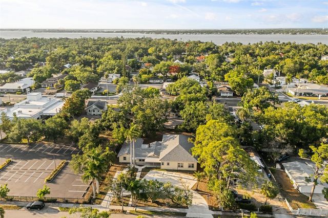 2726 6TH AVENUE W, Bradenton, FL 34205