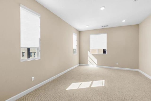 1227 Sunrise Vw. 105, San Marcos, CA 92078