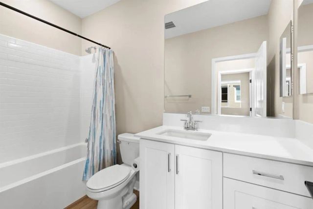 1227 Sunrise Vw. 105, San Marcos, CA 92078