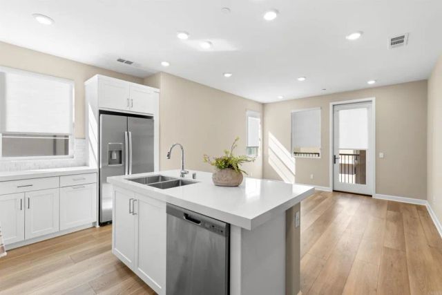 1227 Sunrise Vw. 105, San Marcos, CA 92078