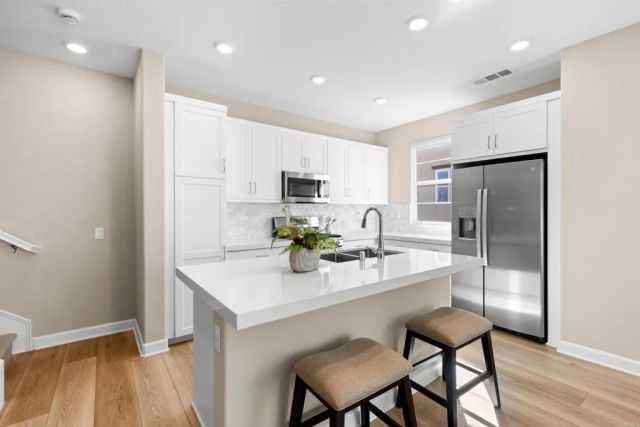 1227 Sunrise Vw. 105, San Marcos, CA 92078