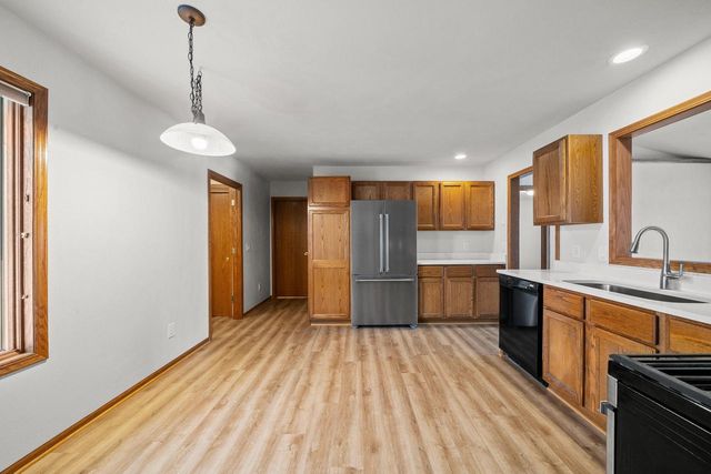 539 Autumn DRIVE, Walworth, WI 53184