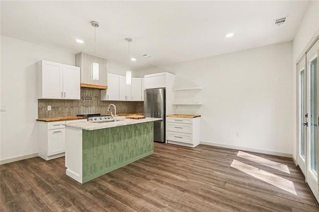 953 Remington Drive SE, Conyers, GA 30094