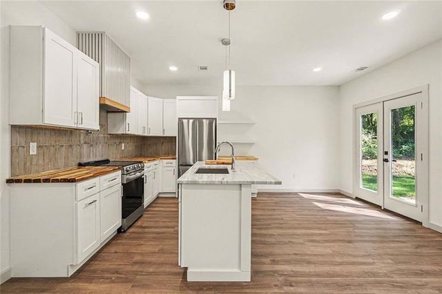 953 Remington Drive SE, Conyers, GA 30094