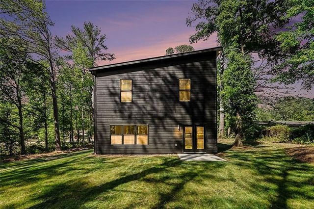 953 Remington Drive SE, Conyers, GA 30094