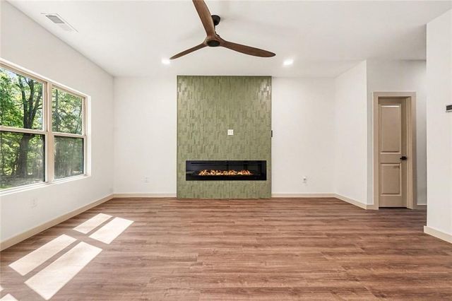 953 Remington Drive SE, Conyers, GA 30094
