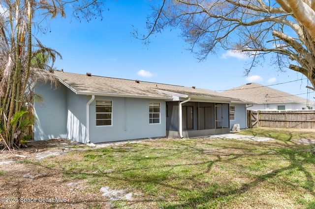 313 Harvey Avenue NE, Palm Bay, FL 32907