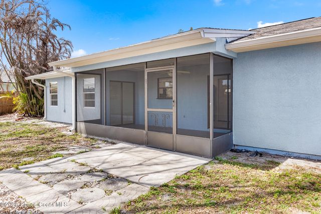 313 Harvey Avenue NE, Palm Bay, FL 32907