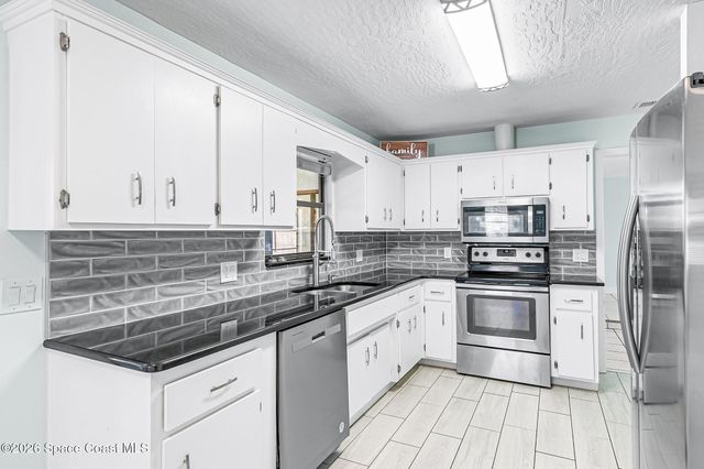 313 Harvey Avenue NE, Palm Bay, FL 32907