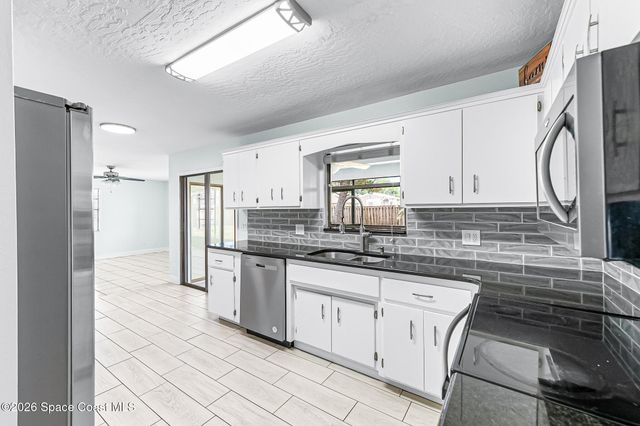 313 Harvey Avenue NE, Palm Bay, FL 32907