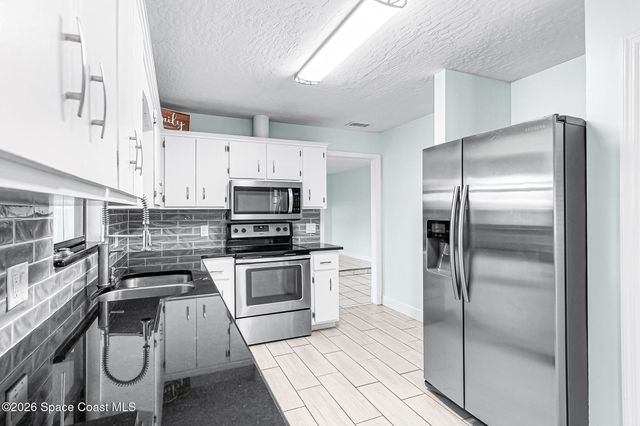 313 Harvey Avenue NE, Palm Bay, FL 32907