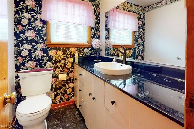 391 Canton Road, Wintersville, OH 43953